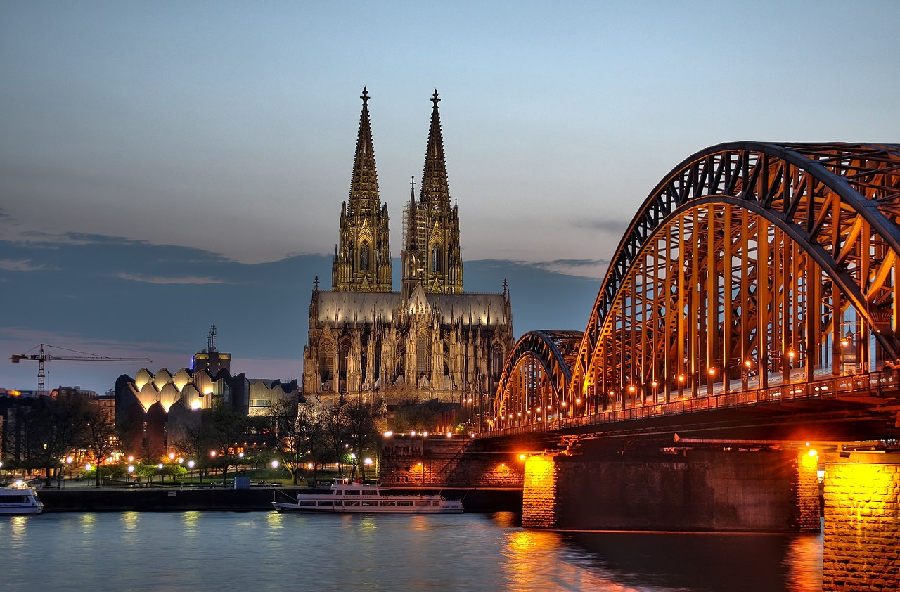 GoExplore - Exclusive Private Tours Germany Europe - Custom Tailored VIP Tours